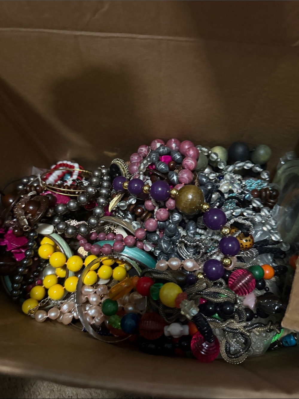 Assorted Women’s Beaded Bracelet Set - Mixed Colors